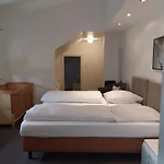 Pensjonat Gaestehaus Langhammer 3*