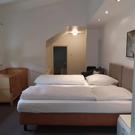Pensjonat Gaestehaus Langhammer 3*