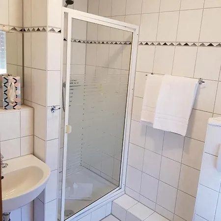 Konukevi Gaestehaus Langhammer Bubenreuth