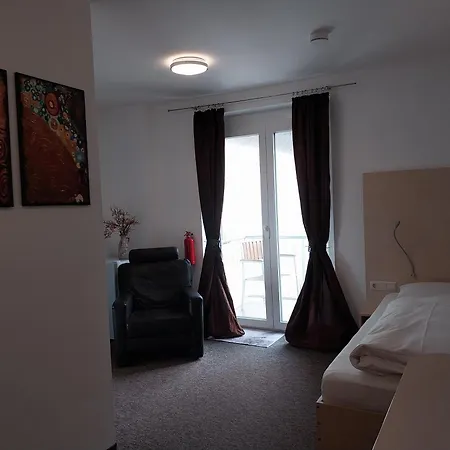 Vendégház Gaestehaus Langhammer Bubenreuth